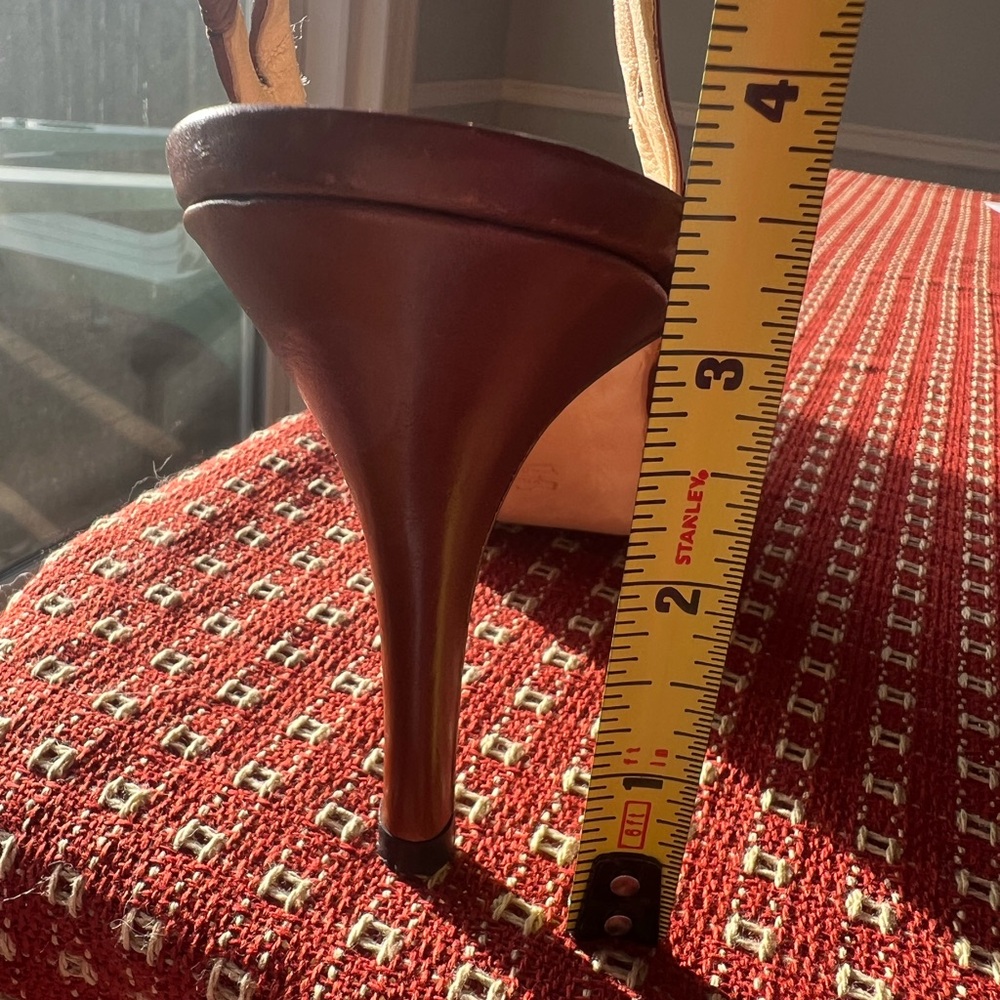 Vintage Manolo Blahnik Brown Leather Slingback Pumps - Picture 3 of 16